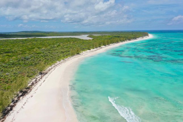 Thumbnail Land for sale in Arthur's Town, The Bahamas