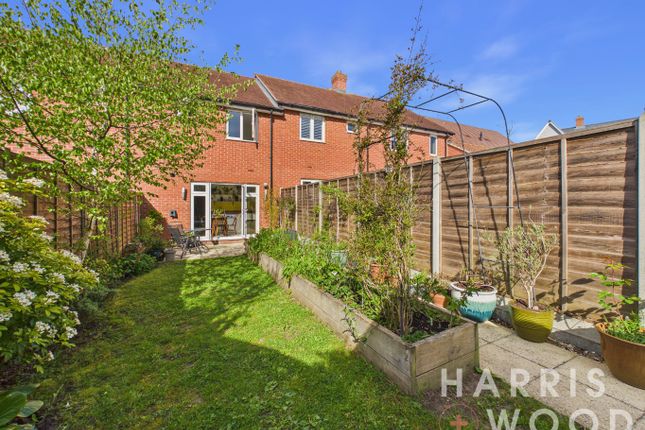 9 Bridge Row, Rowhedge, Essex photo 4