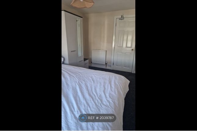 Room to rent in Main Street, Egremont