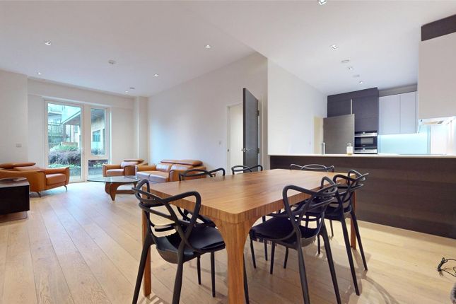 1 Quayside House, 8, Kew Bridge Road, London photo 2