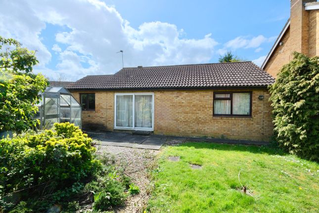 6, Farfield Close, Huntingdon photo 3