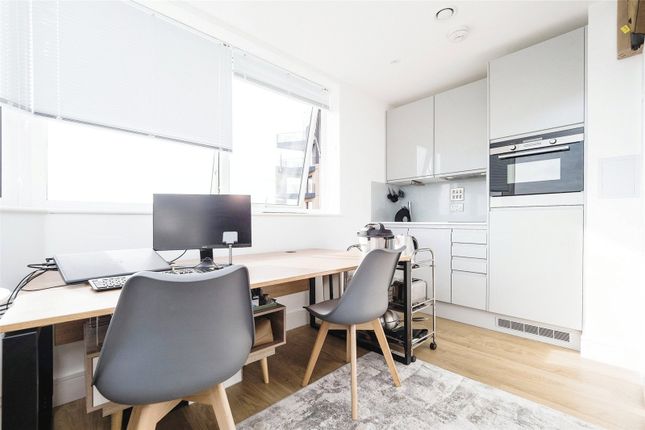 Flat for sale in South Street, Romford
