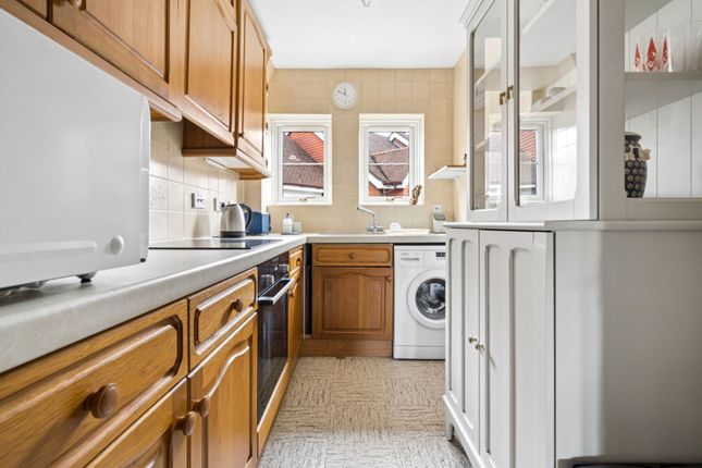 22, Giles Gate, Prestwood, HP16 photo 3