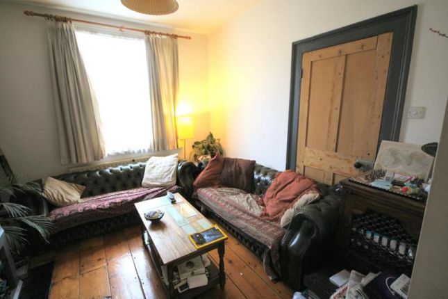 24, Tyler Street, Greenwich photo 5