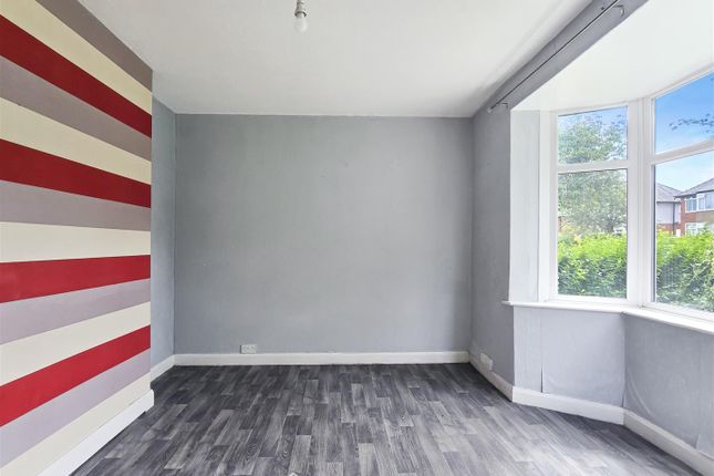 1, Red Doles Road, Huddersfield photo 4