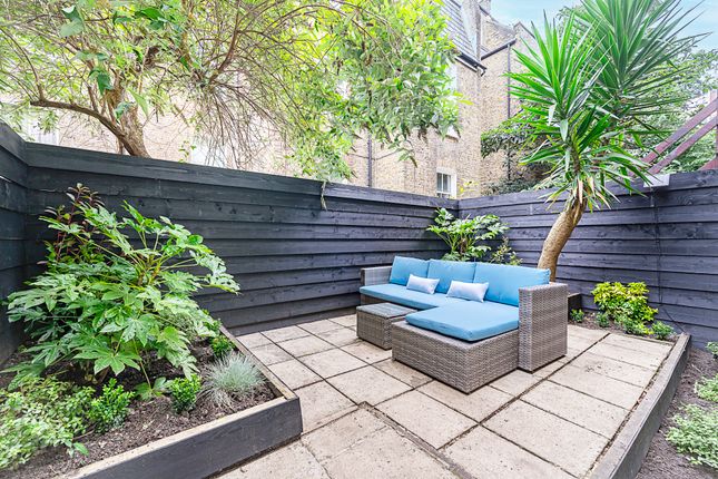 Basement Flat, 19, Comeragh Road, London photo 4