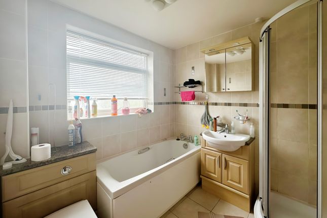 Detached house for sale in De Montfort Way, Coventry