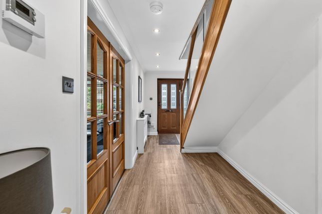 5 Chapel Grange, Bolton photo 4