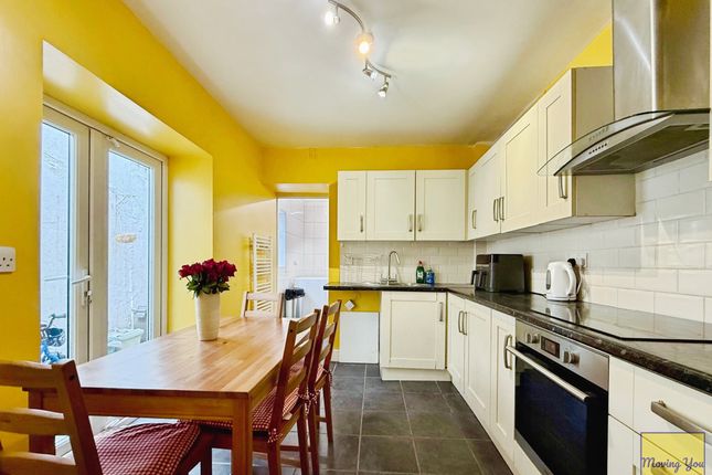 22 Hendrefoilan Road, Swansea photo 4