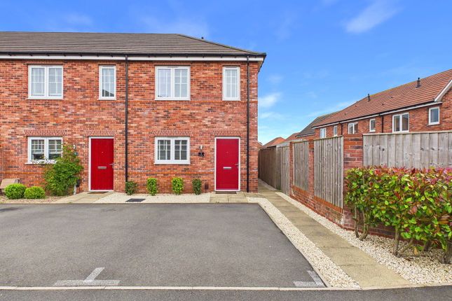 2-bed house on 5, Ivy Way, Clipstone Village, £170,000