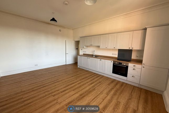 Flat, Museum St, Ipswich photo 3