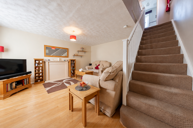 38 Manston Close, Leicester photo 4