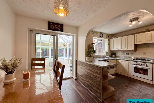35 Teil Green, Preston photo 2