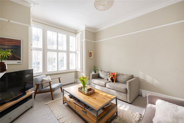 Ground Floor Flat, 52, Crescent Lane, London photo 2