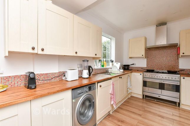 25, Queens Road, Broadstairs photo 3