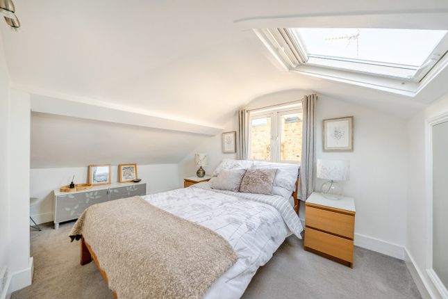86, Chatham Road, London photo 4