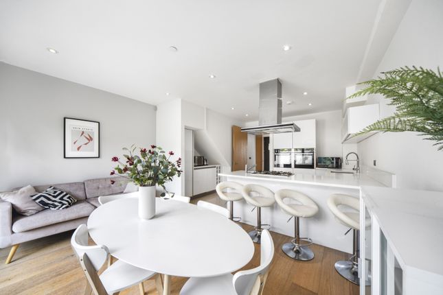 Thumbnail Terraced house for sale in Tiller Road, Isle Of Dogs, London