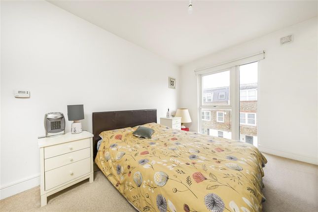 Flat for sale in Flat D, Ibex House, 166 Arthur Road, Wimbledon Park