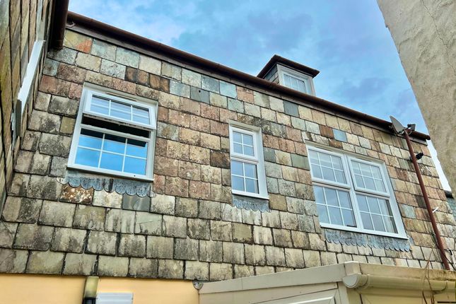 Flat 2 Carters Court, St Columb photo 3