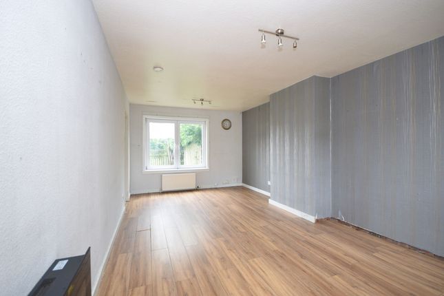 5 Stuart Road, Glenrothes photo 2