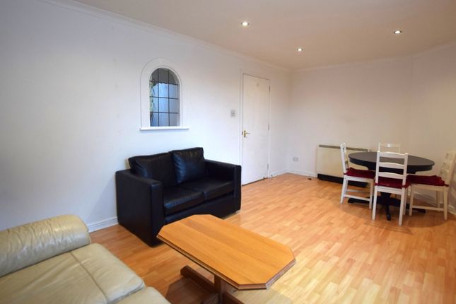Broughton Road , Broughton, Edinburgh, EH7 4LE, Edinburgh photo 2