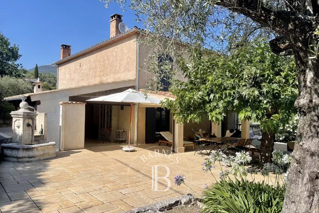 Villa for sale in Le Rouret, 06650, France