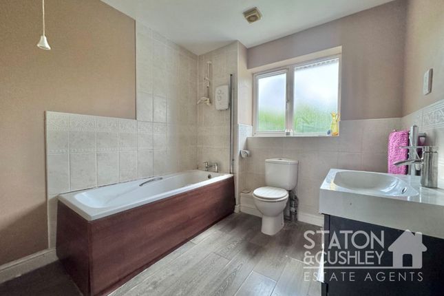 Detached house for sale in Broadlands Close, Sutton-In-Ashfield