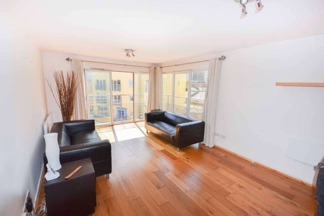 Thumbnail Flat to rent in Premiere Place, Canary Wharf, London