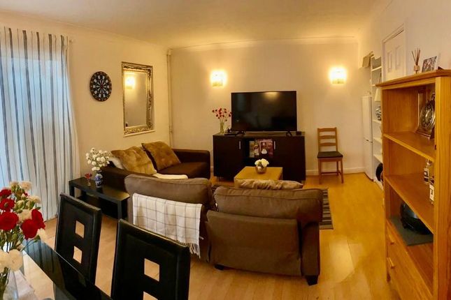 Thumbnail Detached house to rent in Oxley Close, London