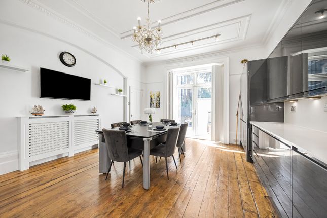 14, The Glebe, London photo 4