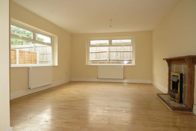 Thumbnail Flat to rent in Lichfield Road, Walsall Wood, Walsall