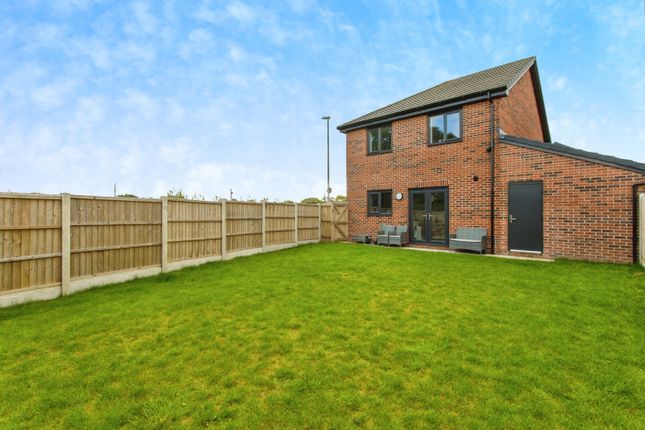 13, Canon Close, Lancashire photo 2