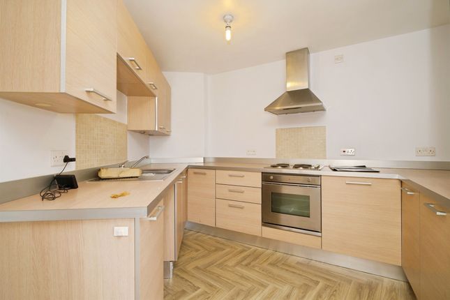 3, Carlton Court, Barnsley photo 4