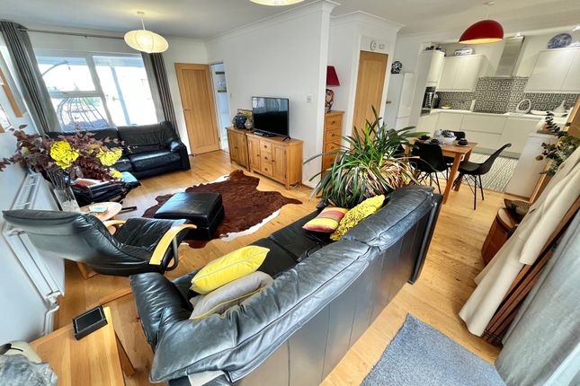 17, Wearde Road, Saltash photo 2