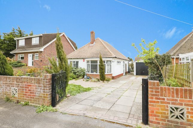 Sandy Point Road, Hayling Island PO11, 2 bedroom bungalow for sale ...