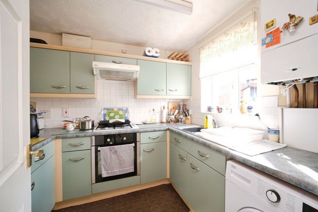2, Shellingham Way, Hereford photo 4