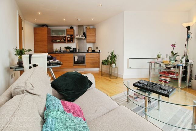 67, Clarence House, Leeds photo 2