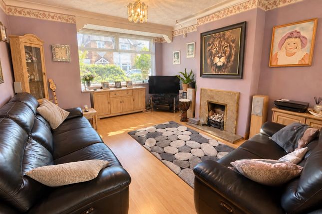 89, Coolgardie Avenue, London photo 3