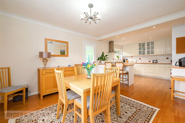269, Cowcliffe Hill Road, Huddersfield photo 3