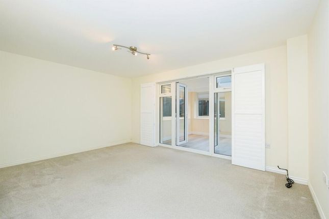 2, Beech Way, Leeds photo 3