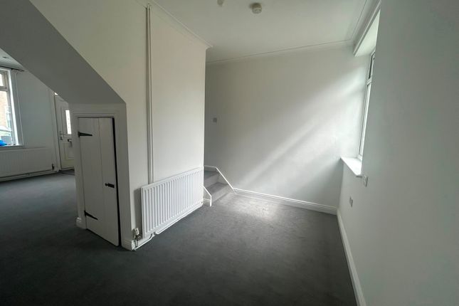 65, Haycroft Street, Grimsby photo 5