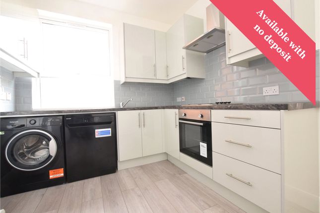 Thumbnail Flat to rent in Station Road, Ilford