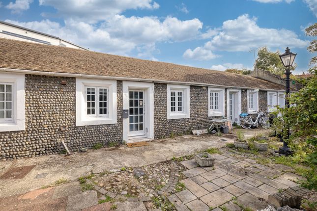 1-bed bungalow on Eagle Hill, Ramsgate, £155,000