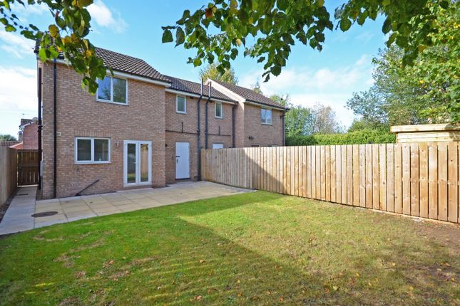 57, Severn Green, York photo 2