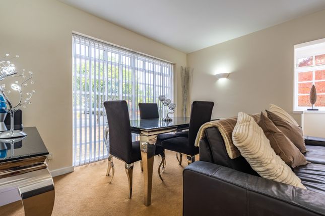 21, Areley Court, Stourport-On-Severn photo 4