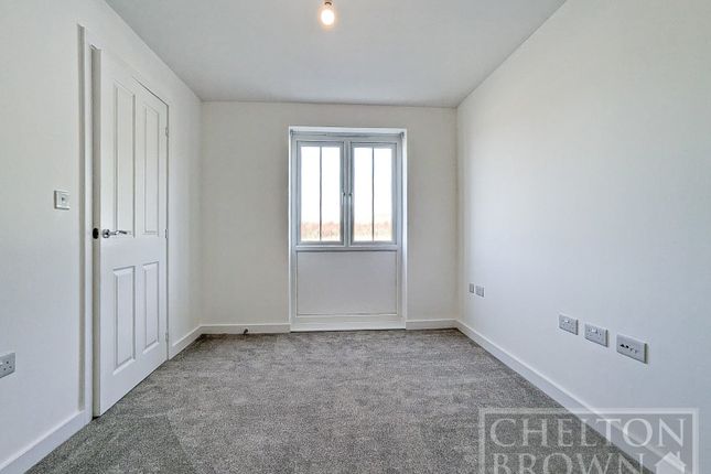 11, Sedge Close, Northampton photo 3