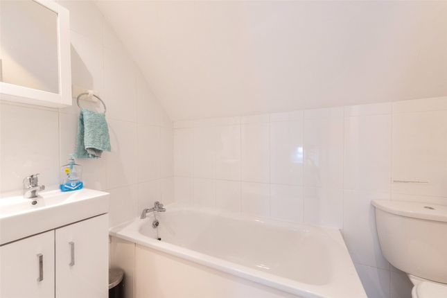70c, Leigham Vale, Lambeth photo 3