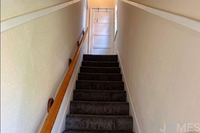 4, Blake Gardens, Dartford photo 5