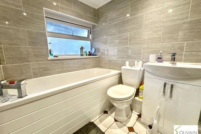 12 Manest Street, Tredegar photo 3
