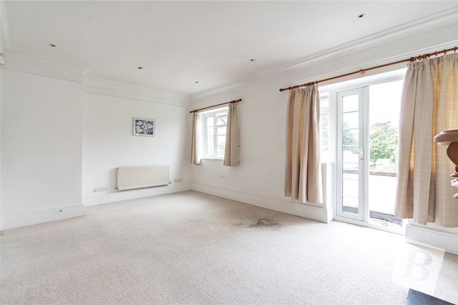 2-bed flat on 11, Byron Mansions, Upminster, £245,000